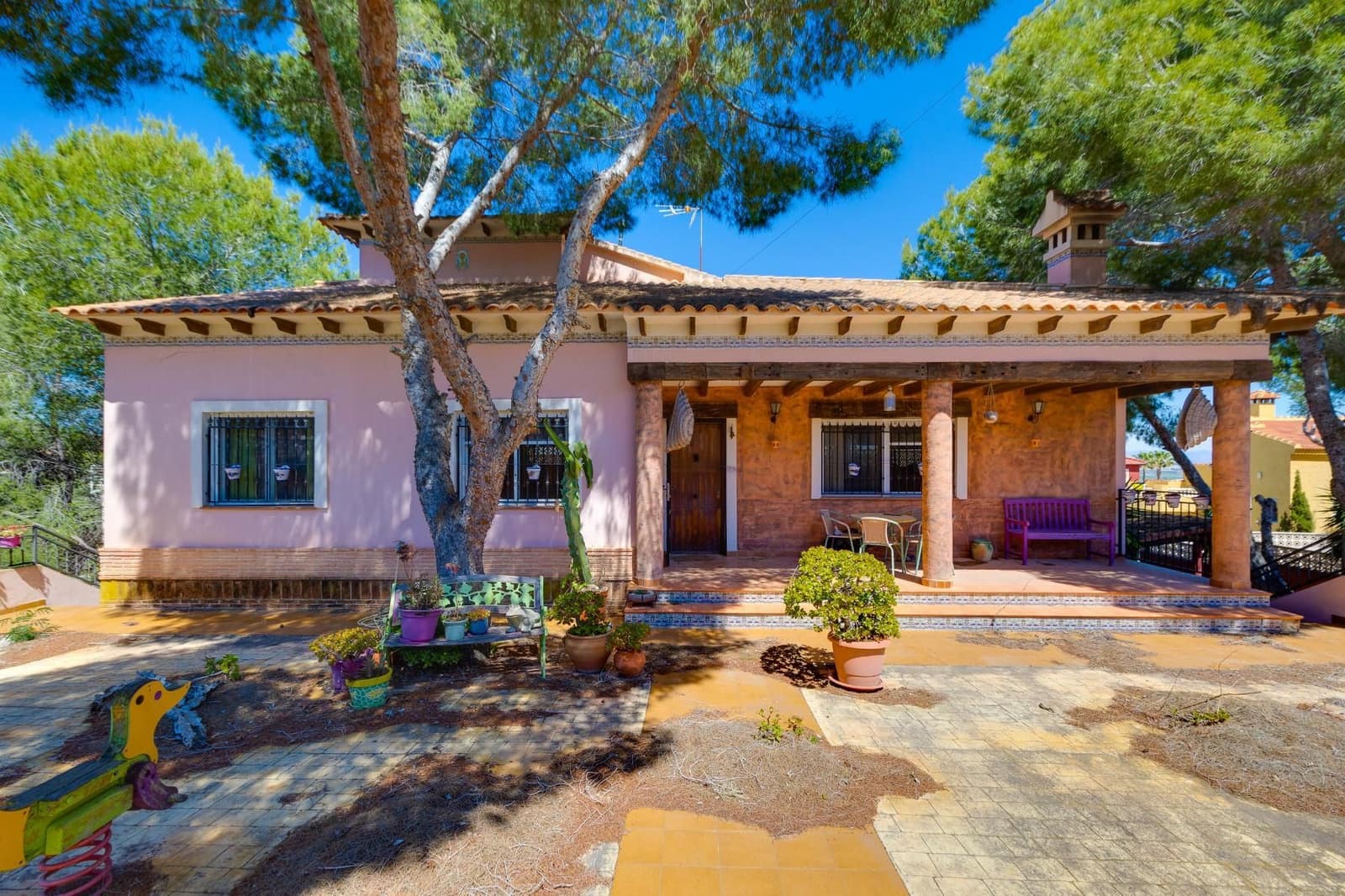 5 bedroom Villa for sale in San Miguel de Salinas with pool garage - € 495,000 (Ref: 9846646)