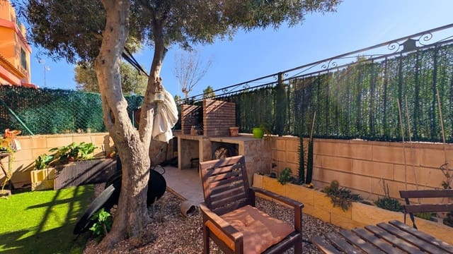 2 makuuhuone Rivitalo myytävänä paikassa Aguas Nuevas, Torrevieja - 184 000 € (Ref: 9846650)