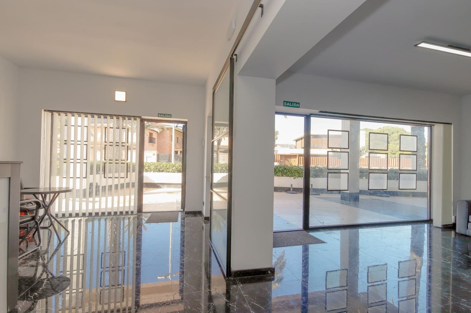 1 soveværelse Erhverv til leje i Cabo Roig - € 1.500 (Ref: 9851960)