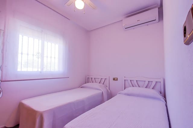 2 slaapkamer Rijtjeshuis te huur in Las Filipinas met zwembad - € 1.300 (Ref: 9857677)