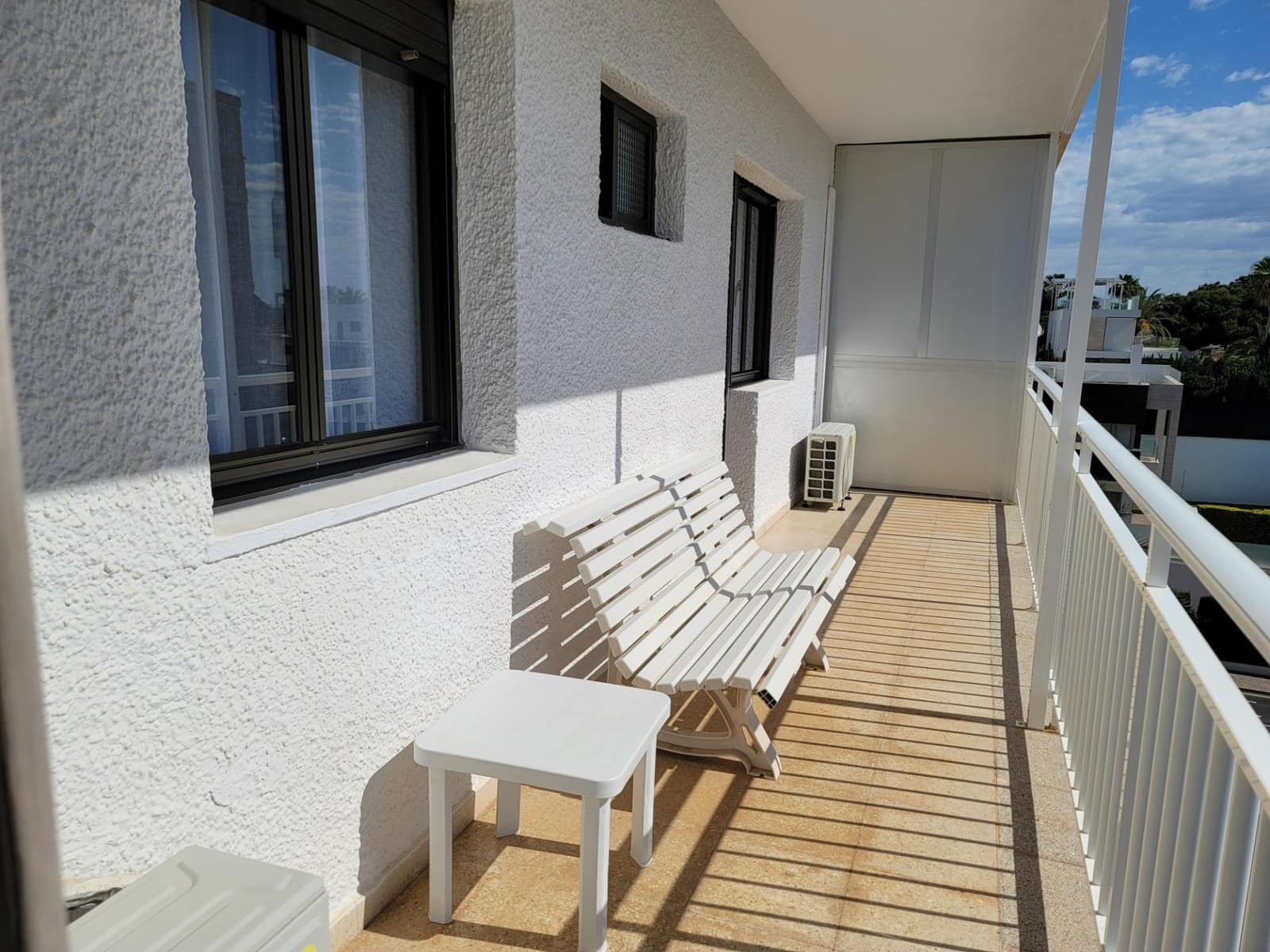 3 sovrum Lägenhet till salu i La Zenia med pool - 265 000 € (Ref: 9858137)