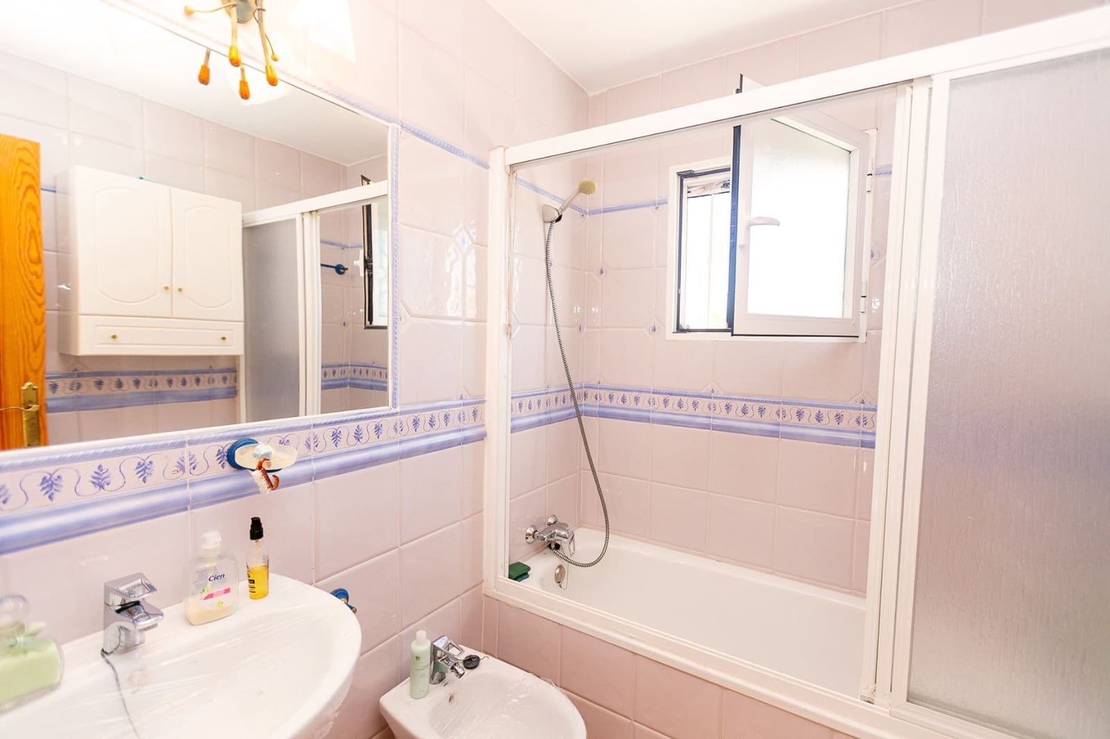 4 slaapkamer Villa te koop in Cabo Roig met zwembad - € 560.000 (Ref: 9858138)