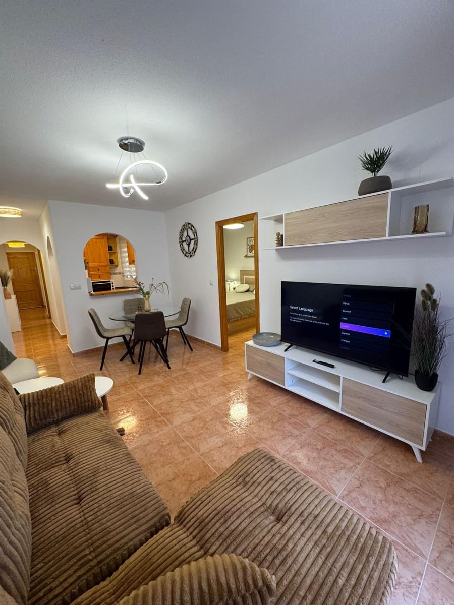 2 slaapkamer Appartement te koop in Torrevieja met zwembad garage - € 139.900 (Ref: 9858139)