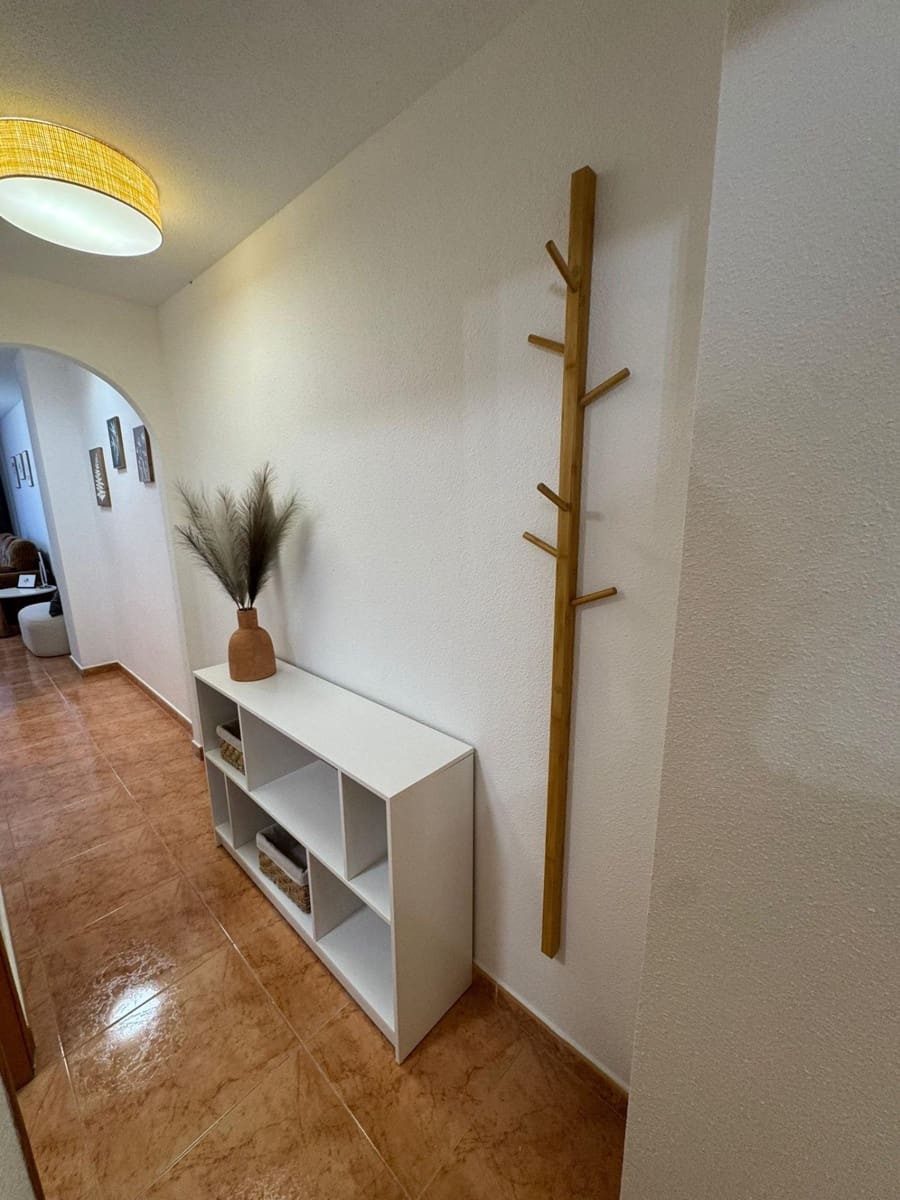 2 slaapkamer Appartement te koop in Torrevieja met zwembad garage - € 139.900 (Ref: 9858139)