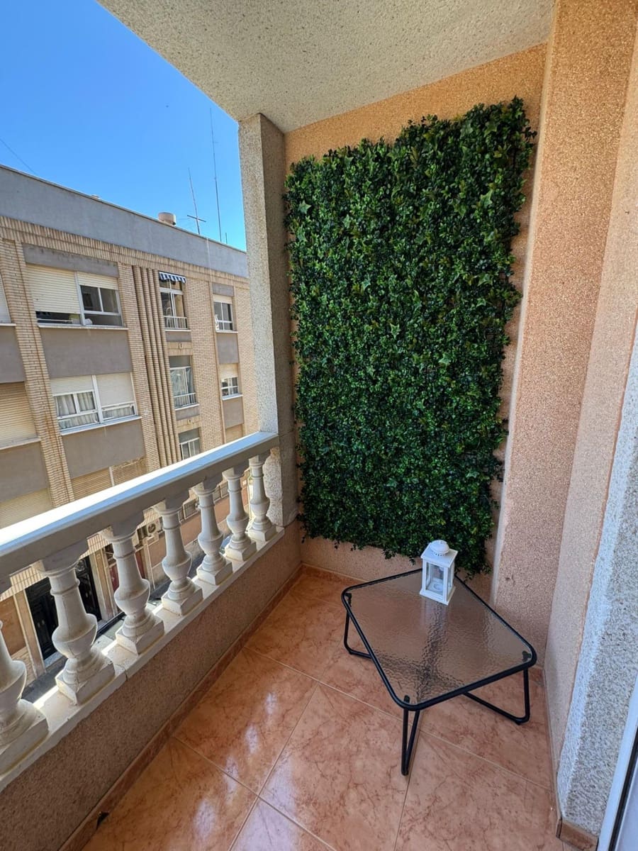 2 slaapkamer Appartement te koop in Torrevieja met zwembad garage - € 139.900 (Ref: 9858139)