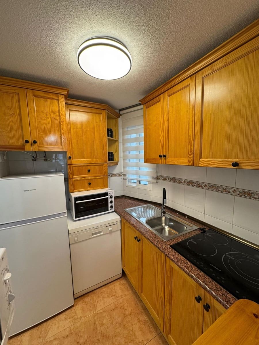 2 slaapkamer Appartement te koop in Torrevieja met zwembad garage - € 139.900 (Ref: 9858139)