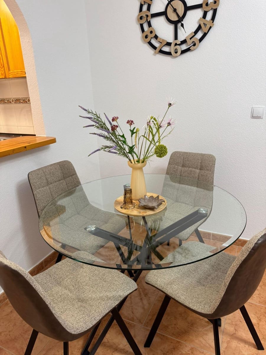 2 slaapkamer Appartement te koop in Torrevieja met zwembad garage - € 139.900 (Ref: 9858139)