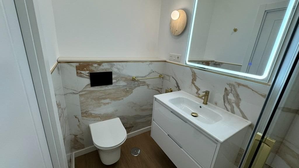 2 bedroom Apartment for sale in Punta Prima with pool - € 220,000 (Ref: 9860294)