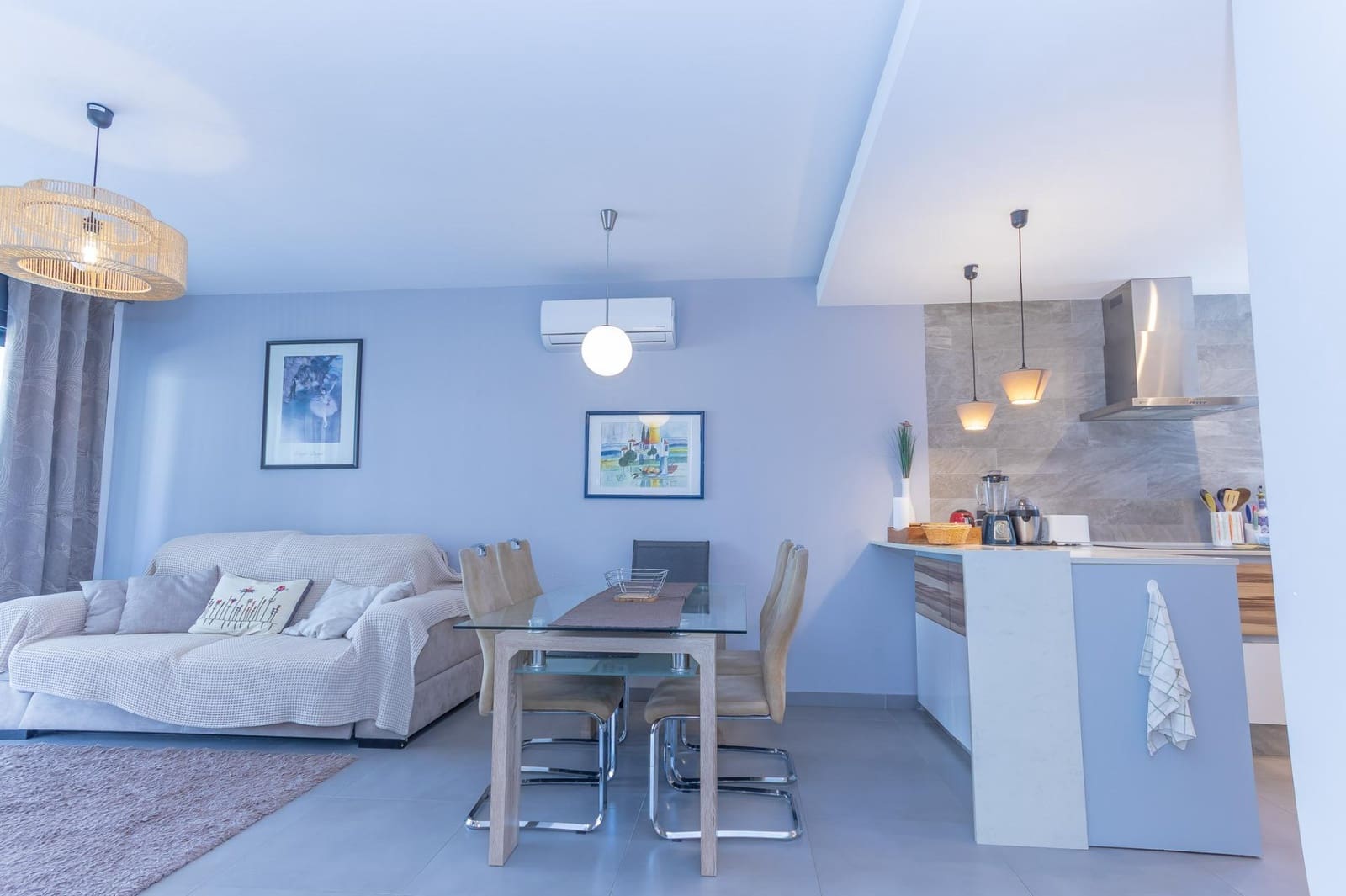 2 sovrum Lägenhet för semesterbostäder i Torrevieja med pool - 1 260 € (Ref: 9868831)