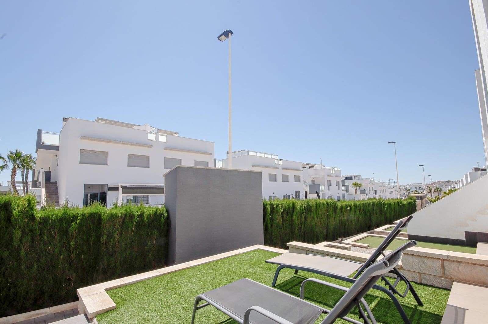 2 sovrum Lägenhet för semesterbostäder i Torrevieja med pool - 1 260 € (Ref: 9868831)
