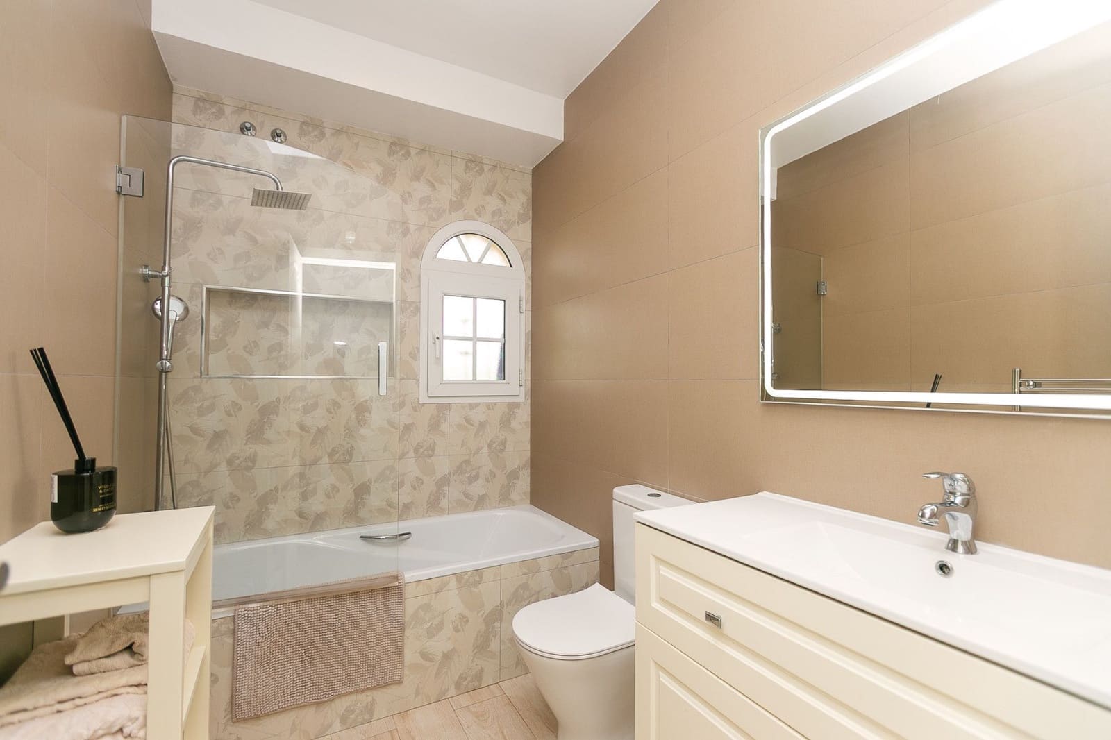 3 slaapkamer Rijtjeshuis te koop in Orihuela Costa met zwembad - € 549.995 (Ref: 9879031)