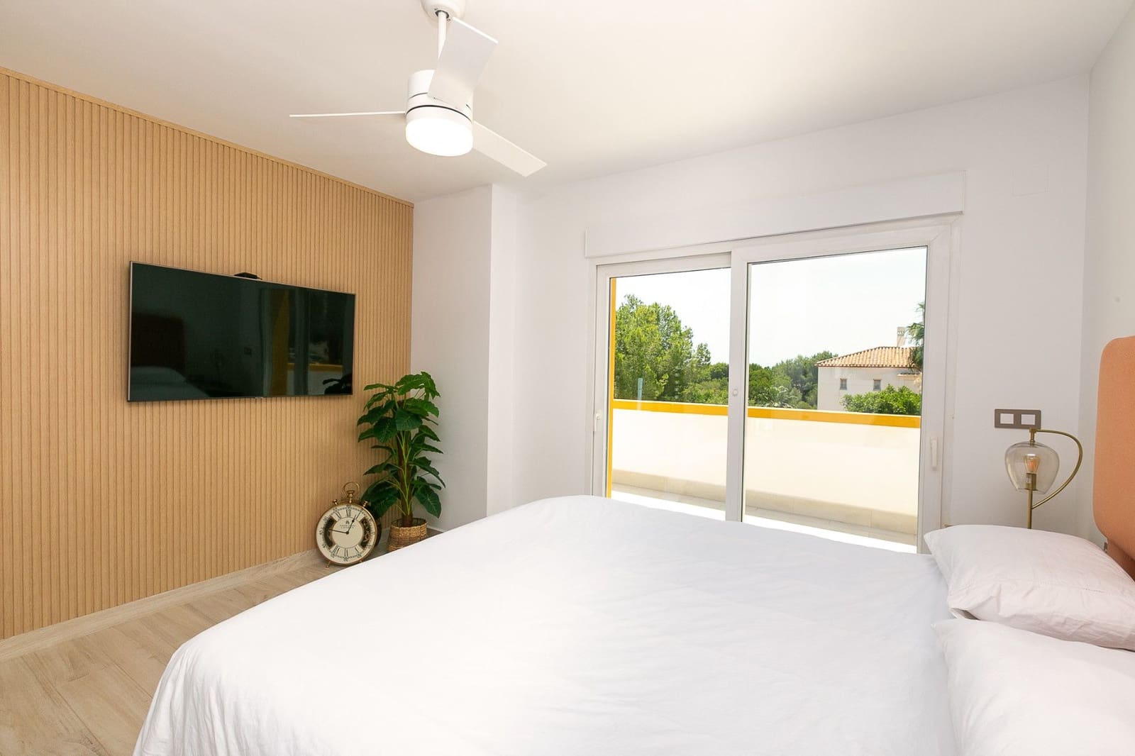 3 slaapkamer Rijtjeshuis te koop in Orihuela Costa met zwembad - € 549.995 (Ref: 9879031)