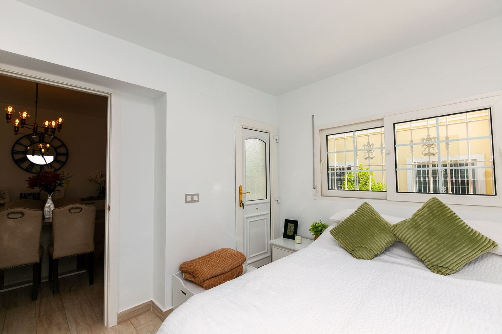 3 slaapkamer Rijtjeshuis te koop in Orihuela Costa met zwembad - € 549.995 (Ref: 9879031)