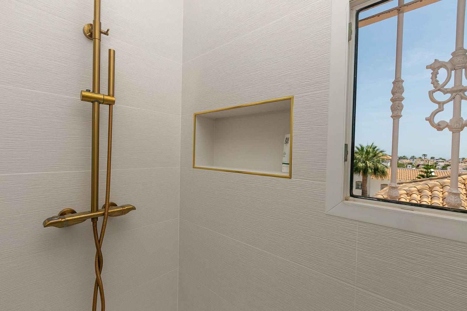 3 slaapkamer Rijtjeshuis te koop in Orihuela Costa met zwembad - € 549.995 (Ref: 9879031)