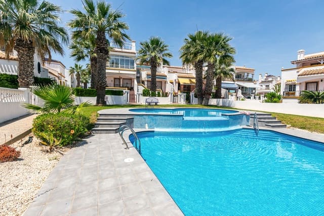 3 slaapkamer Rijtjeshuis te koop in Lomas de Cabo Roig - Los Dolses, Orihuela met zwembad - € 549.995 (Ref: 9879031)