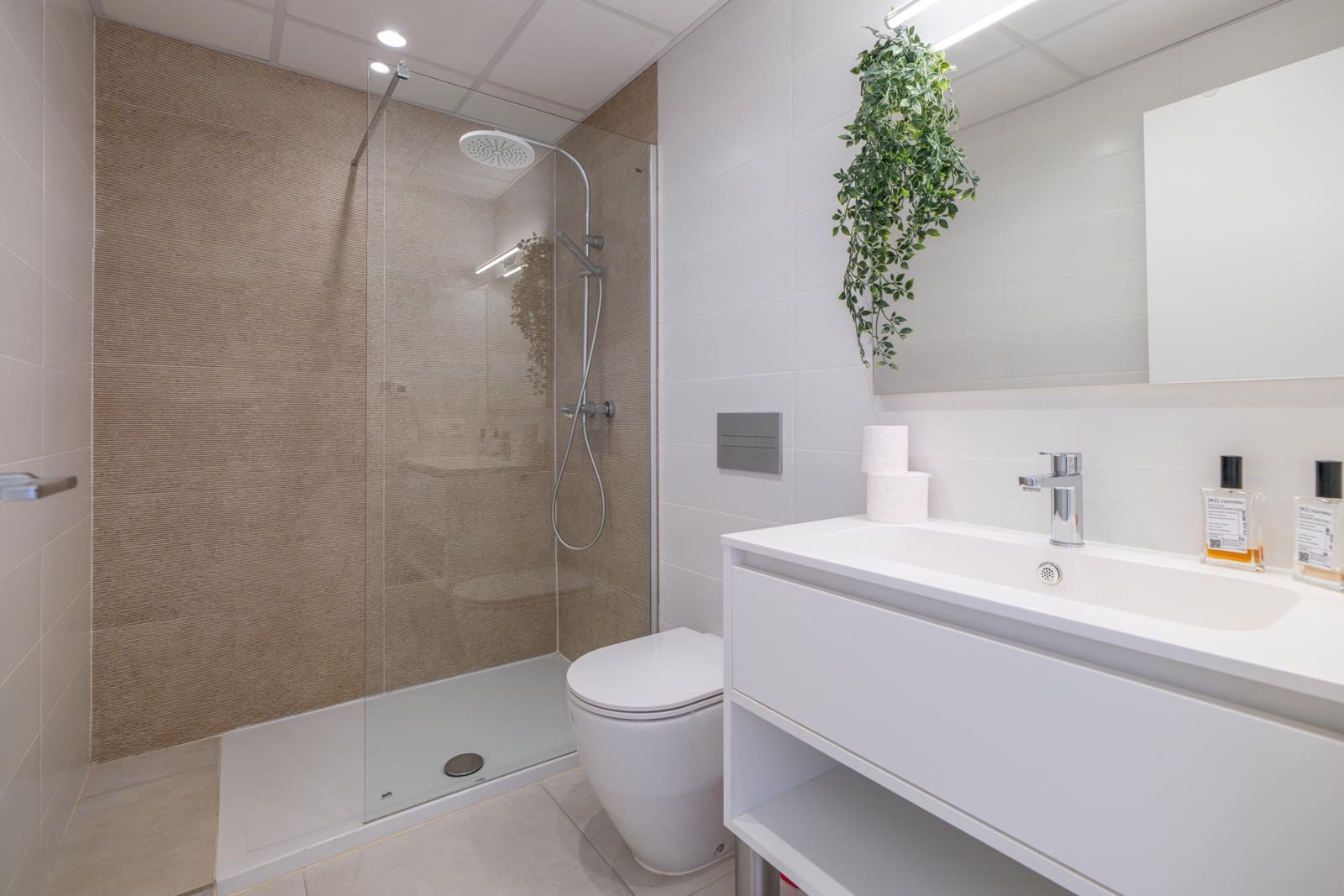 1 soveværelse Lejlighed til salg i Playa Flamenca med swimmingpool - € 229.000 (Ref: 9885034)