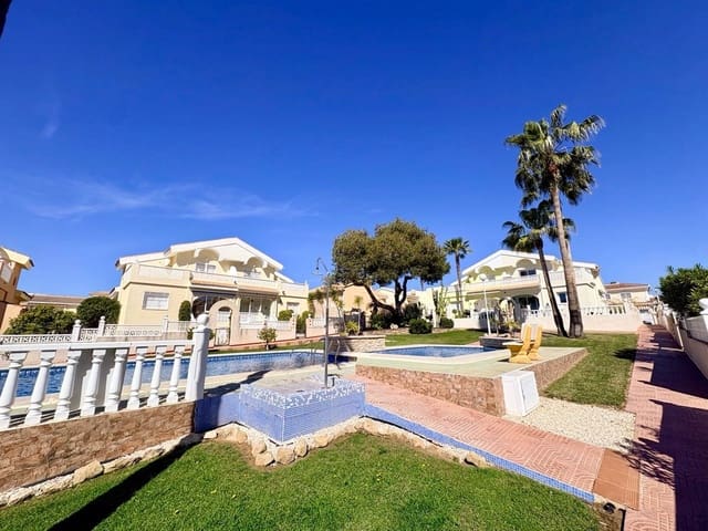 2 soveværelse Rækkehus til salg i Rojales med swimmingpool - € 185.000 (Ref: 9885035)
