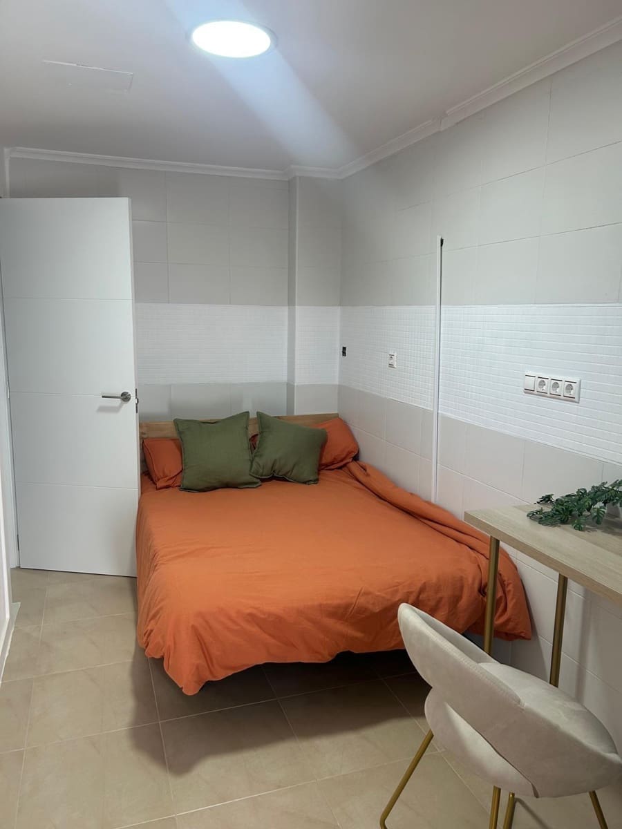 3 soverom Leilighet til salgs i Torrevieja - € 180 000 (Ref: 9888171)