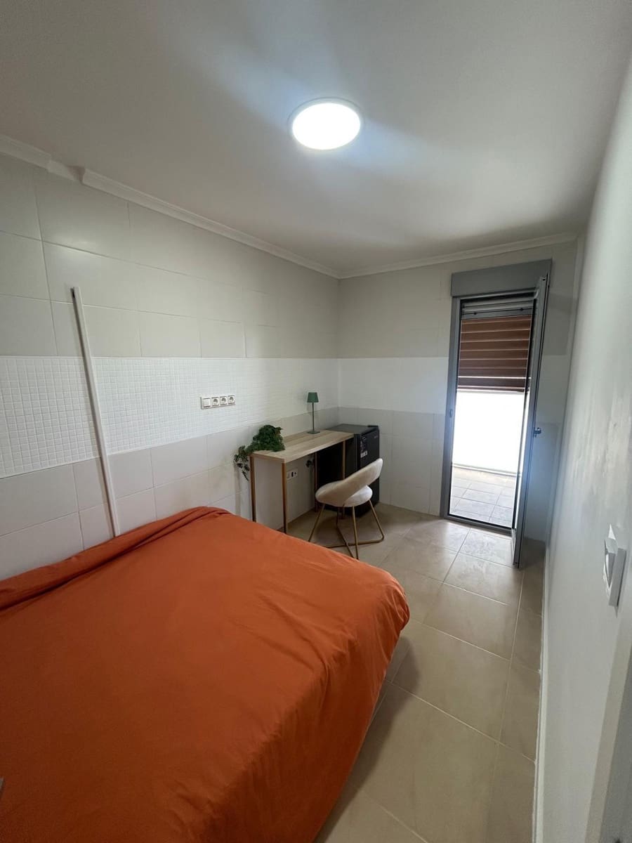 3 soverom Leilighet til salgs i Torrevieja - € 180 000 (Ref: 9888171)
