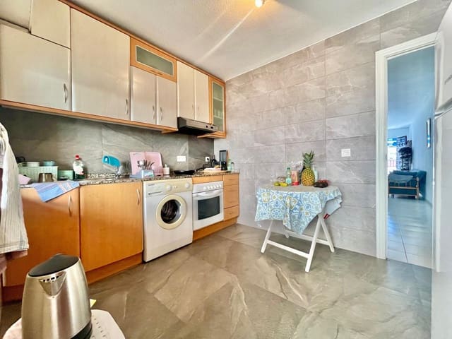 2 makuuhuone Kattohuoneisto myytävänä paikassa Playa de los Locos, Torrevieja - 143 000 € (Ref: 9888178)