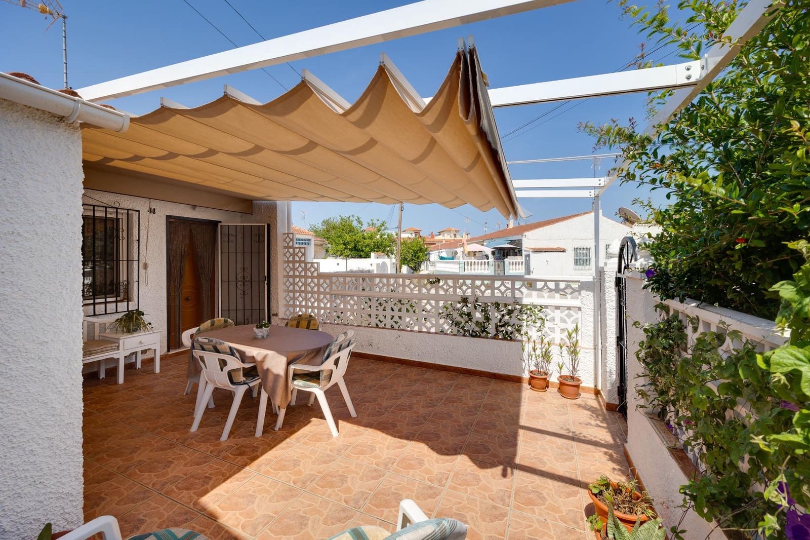 2 chambre Bungalow à vendre à Torrevieja - 139 900 € (Ref: 9888179)