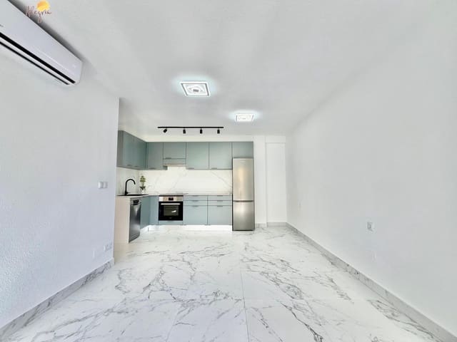 3 chambre Appartement à vendre à Torrevieja - 175 000 € (Ref: 9890582)