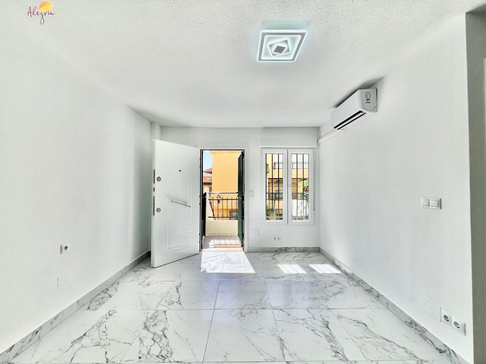3 chambre Appartement à vendre à Torrevieja - 175 000 € (Ref: 9890582)