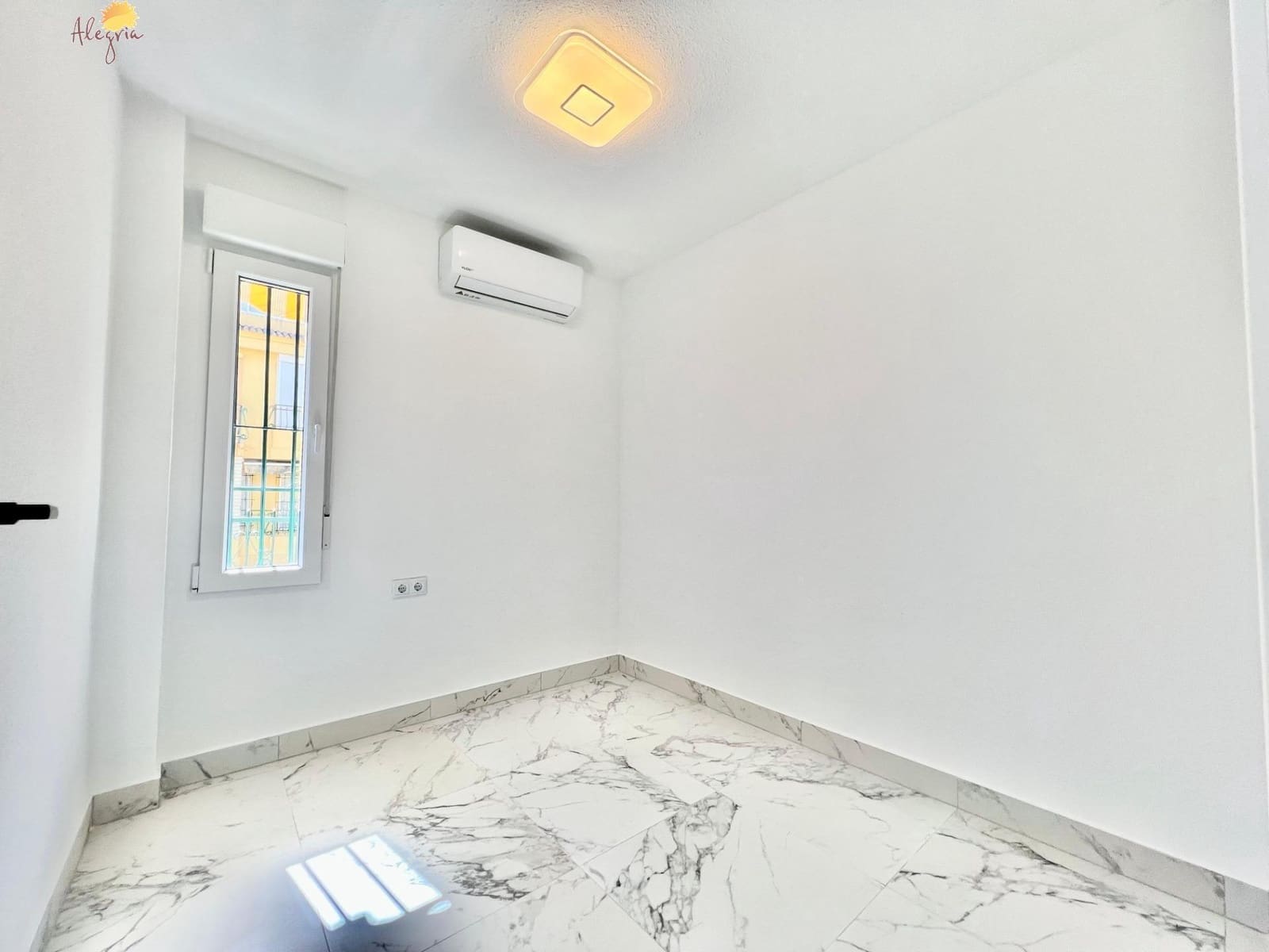 3 chambre Appartement à vendre à Torrevieja - 175 000 € (Ref: 9890582)