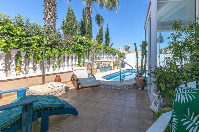 2 soverom Rekkehus til salgs i La Regia, Orihuela med svømmebasseng - € 295 000 (Ref: 9892570)