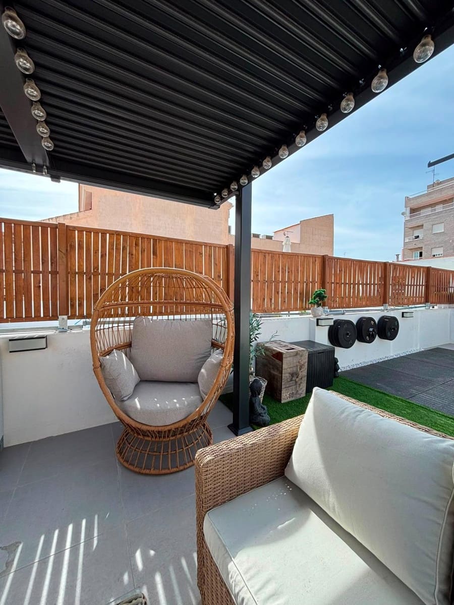 3 Zimmer Haus zu verkaufen in Torrevieja - 359.000 € (Ref: 9892572)