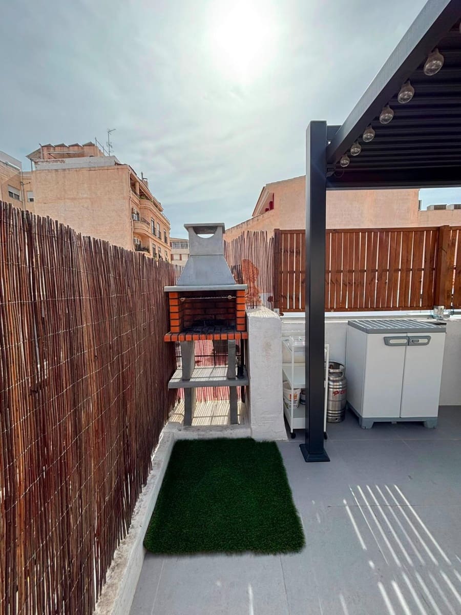 3 Zimmer Haus zu verkaufen in Torrevieja - 359.000 € (Ref: 9892572)