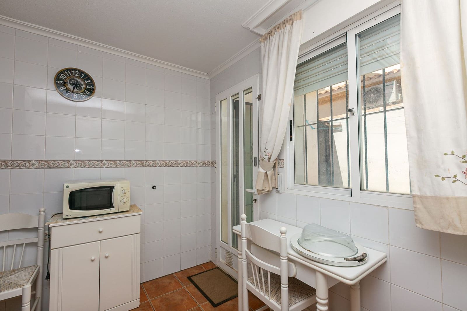 Casa de 2 habitaciones en La Zenia en venta con piscina - 235.000 € (Ref: 9894091)