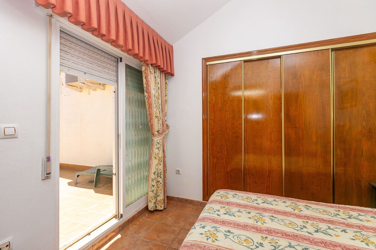 Casa de 2 habitaciones en La Zenia en venta con piscina - 235.000 € (Ref: 9894091)