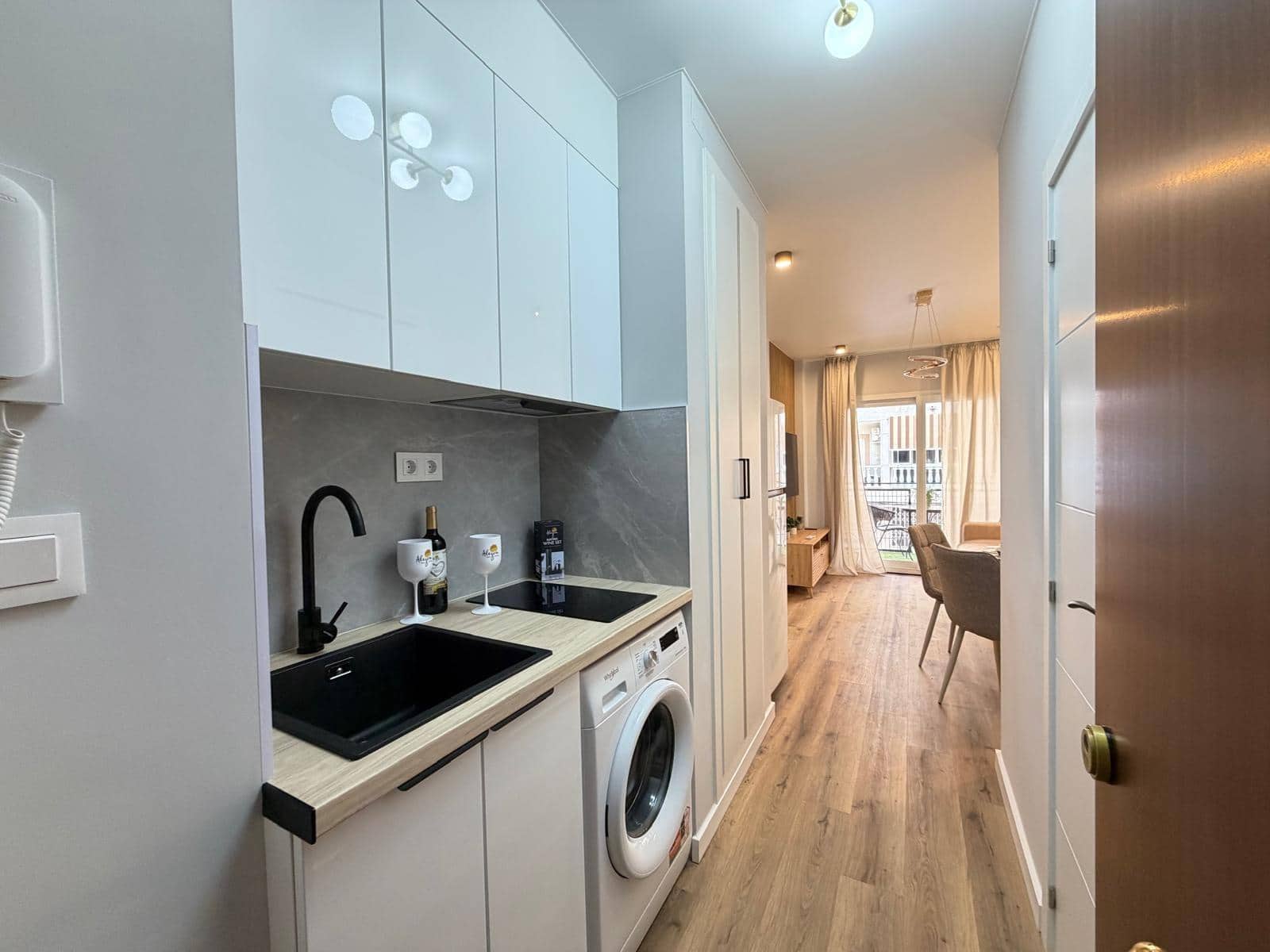 Studio te koop in Torrevieja - € 95.000 (Ref: 9900963)