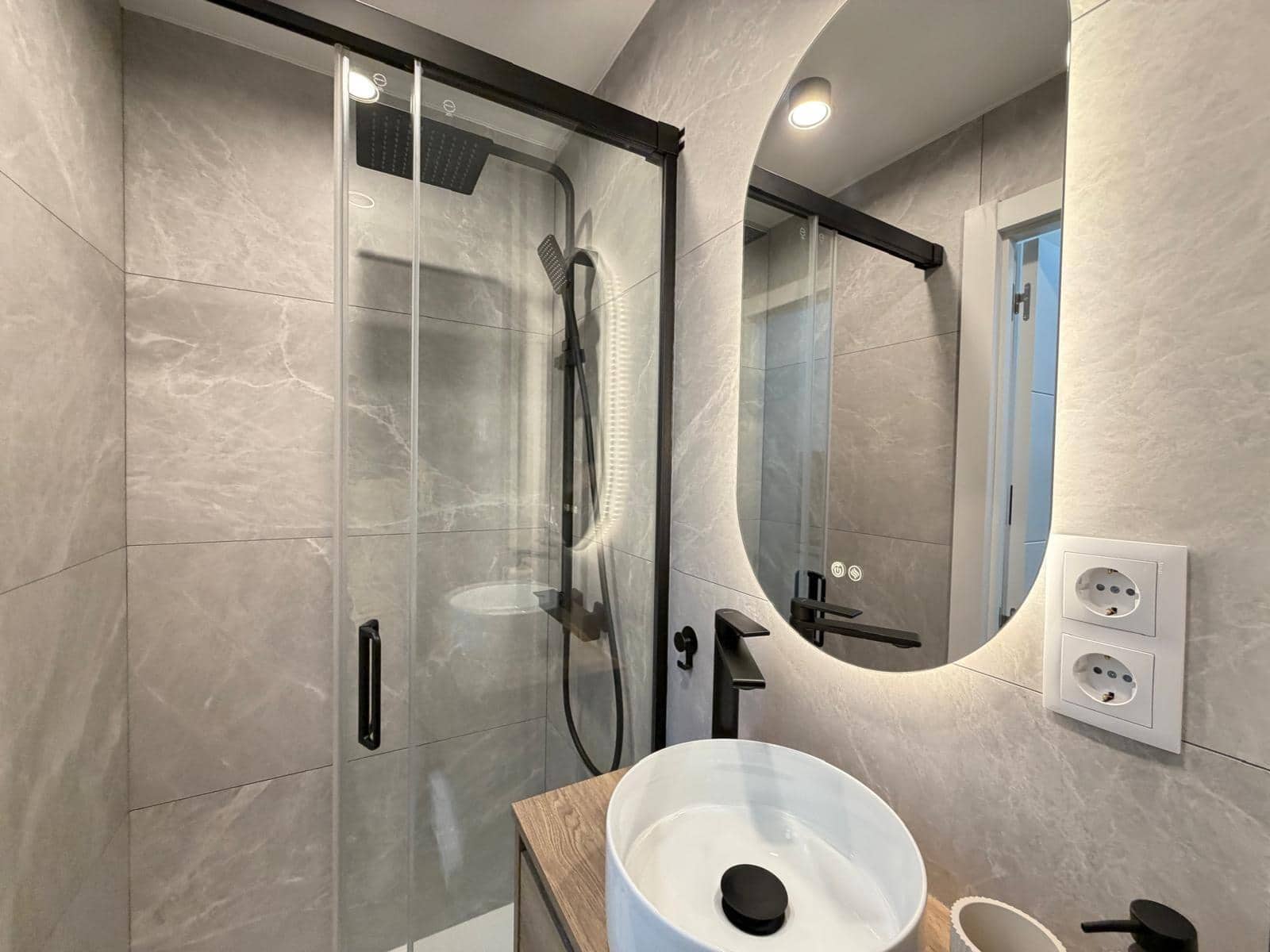 Studio te koop in Torrevieja - € 95.000 (Ref: 9900963)
