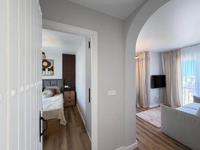 1 Zimmer Apartment zu verkaufen in San Miguel de Salinas mit Pool - 125.000 € (Ref: 9904197)