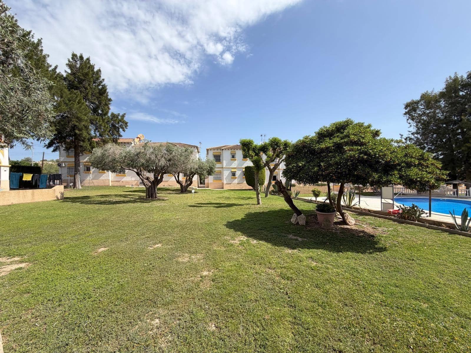1 Zimmer Apartment zu verkaufen in San Miguel de Salinas mit Pool - 125.000 € (Ref: 9904197)