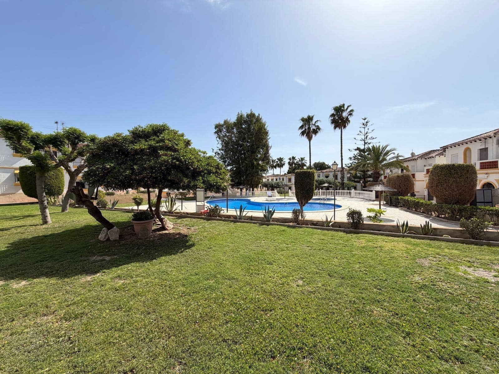 1 Zimmer Apartment zu verkaufen in San Miguel de Salinas mit Pool - 125.000 € (Ref: 9904197)