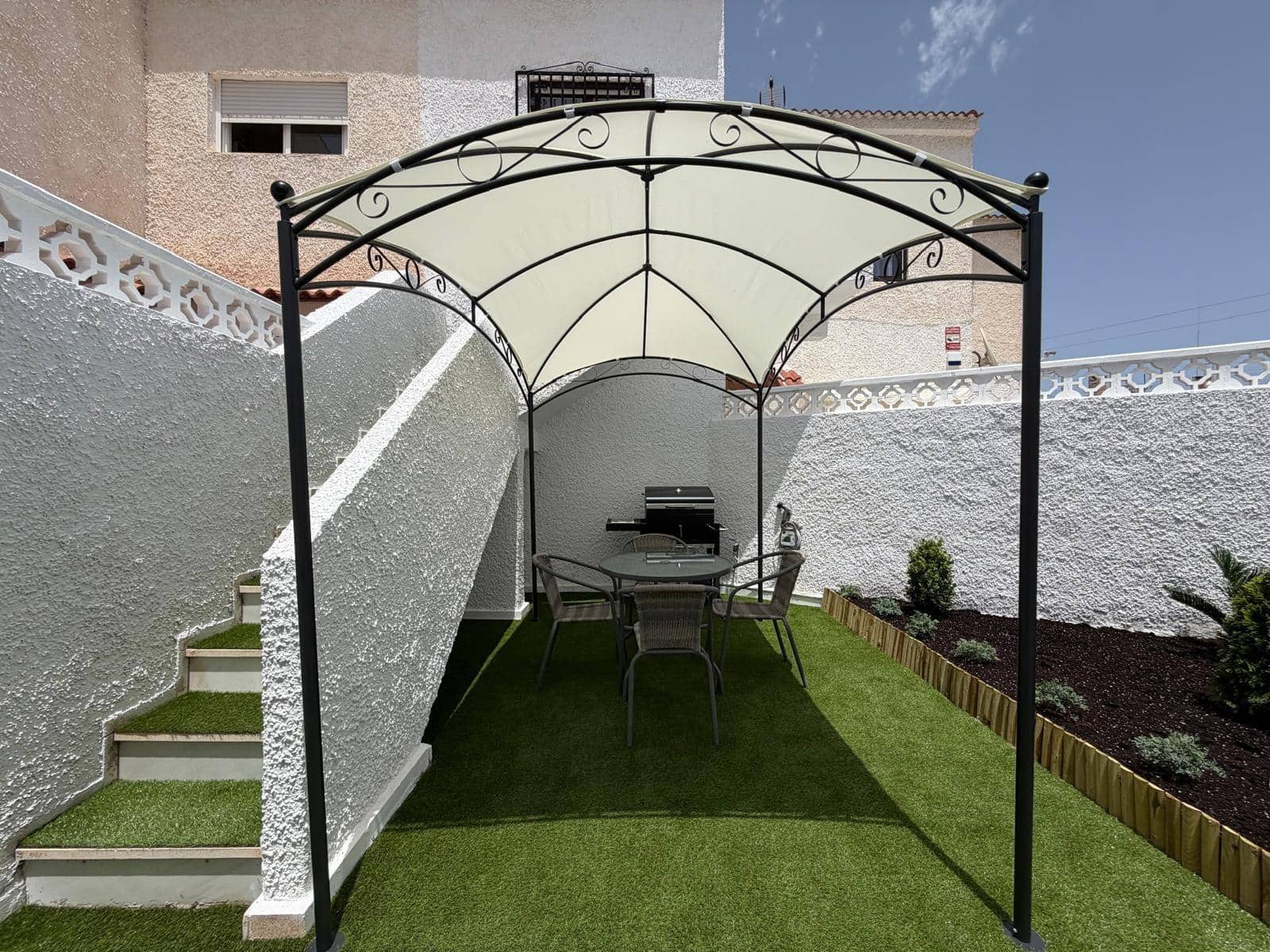 2 bedroom Bungalow for sale in El Limonar - € 115,000 (Ref: 9917214)
