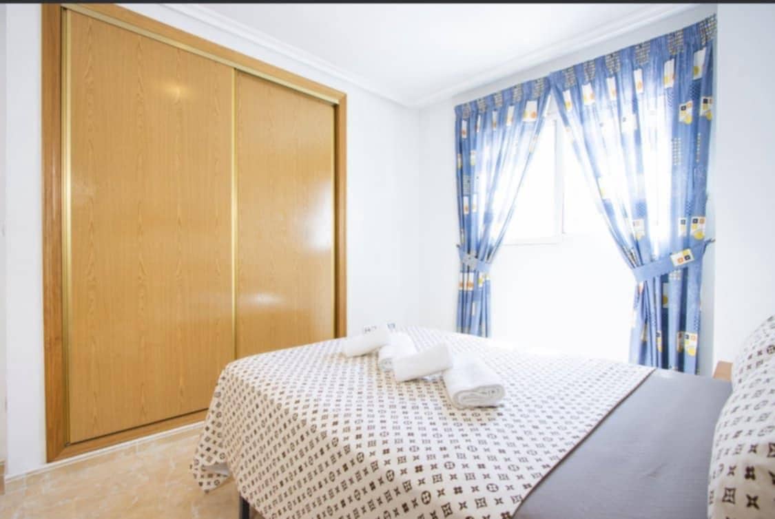 1 bedroom Apartment for sale in Torrevieja - € 114,900 (Ref: 9918311)
