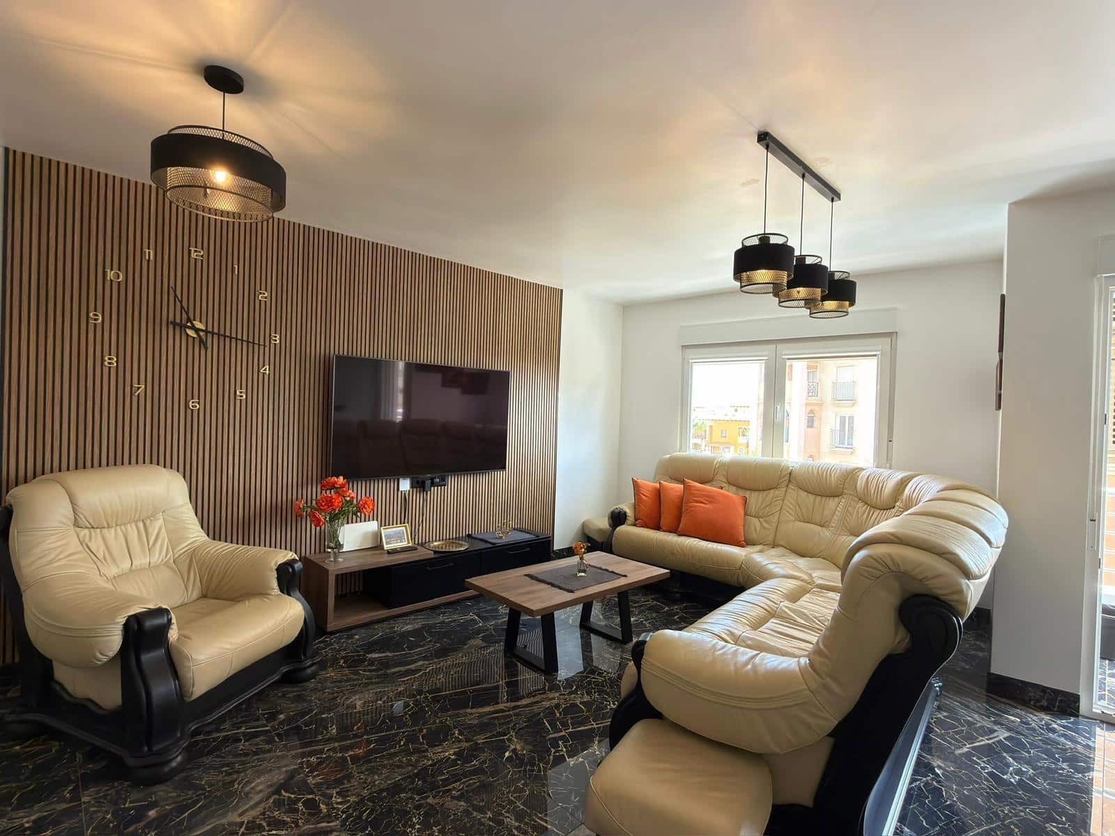 2 sovrum Lägenhet till salu i Torrevieja - 279 000 € (Ref: 9924754)