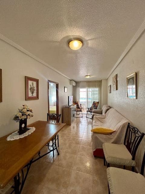1 soverom Leilighet til salgs i Torrevieja med svømmebasseng - € 104 900 (Ref: 9924761)