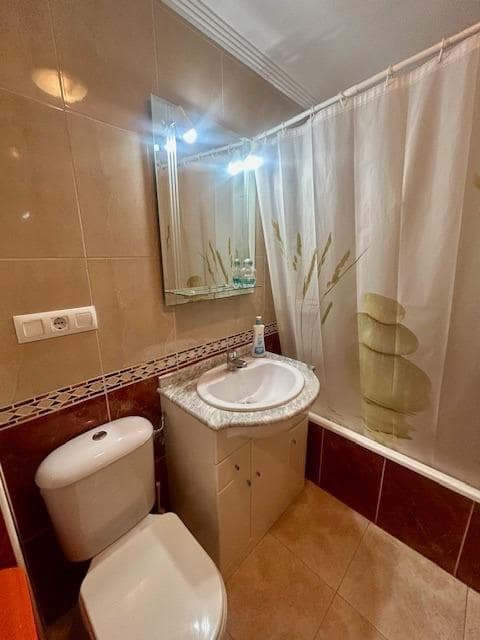 1 soverom Leilighet til salgs i Torrevieja med svømmebasseng - € 104 900 (Ref: 9924761)