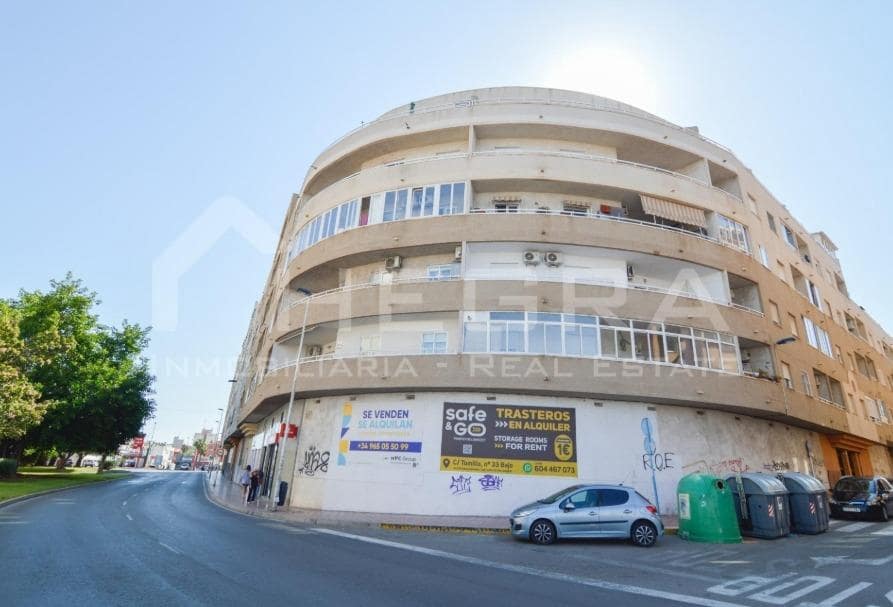 1 bedroom Apartment for rent in Torrevieja with pool garage - € 750 (Ref: 9930874)