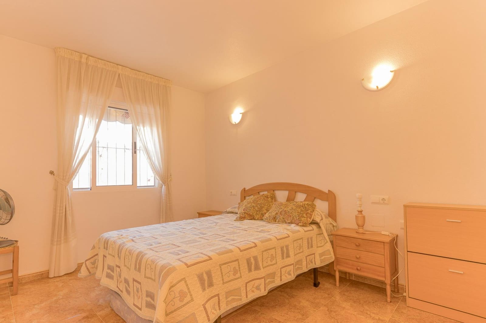 1 bedroom Apartment for rent in Torrevieja with pool garage - € 750 (Ref: 9930874)