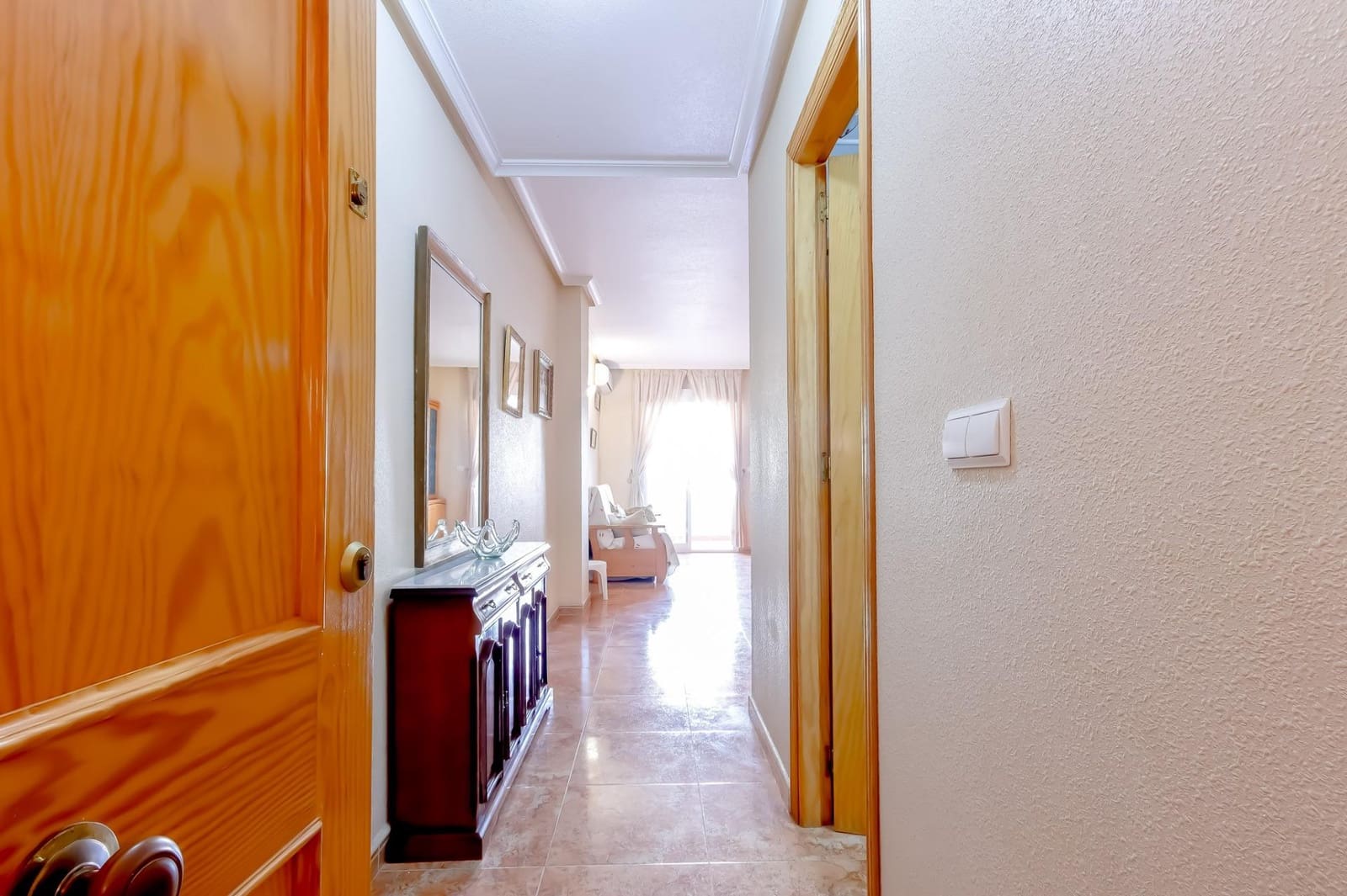 1 bedroom Apartment for rent in Torrevieja with pool garage - € 750 (Ref: 9930874)