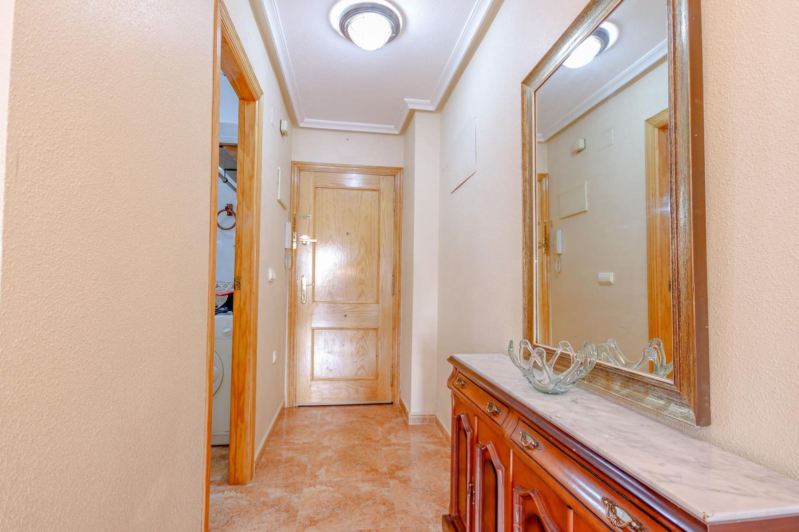 1 bedroom Apartment for rent in Torrevieja with pool garage - € 750 (Ref: 9930874)