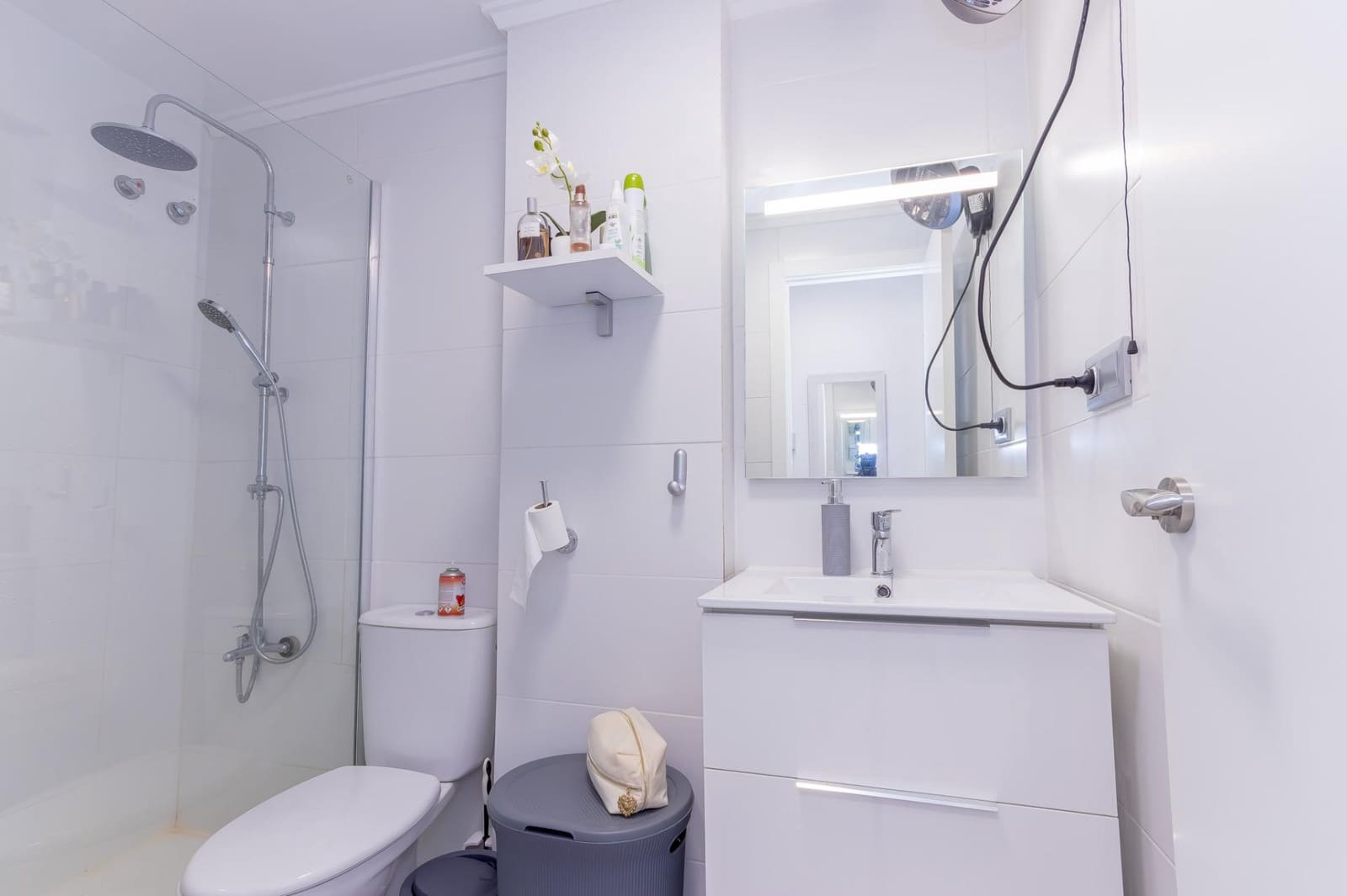 1 soveværelse Lejlighed til salg i Torrevieja med swimmingpool - € 138.500 (Ref: 9930875)