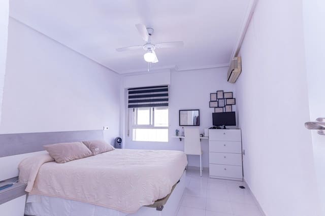 1 soveværelse Lejlighed til salg i Centro, Torrevieja med swimmingpool - € 138.500 (Ref: 9930875)