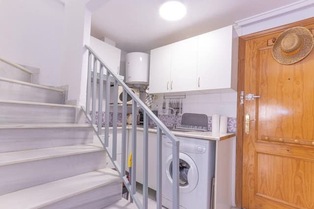 1 soveværelse Lejlighed til salg i Centro, Torrevieja med swimmingpool - € 138.500 (Ref: 9930875)